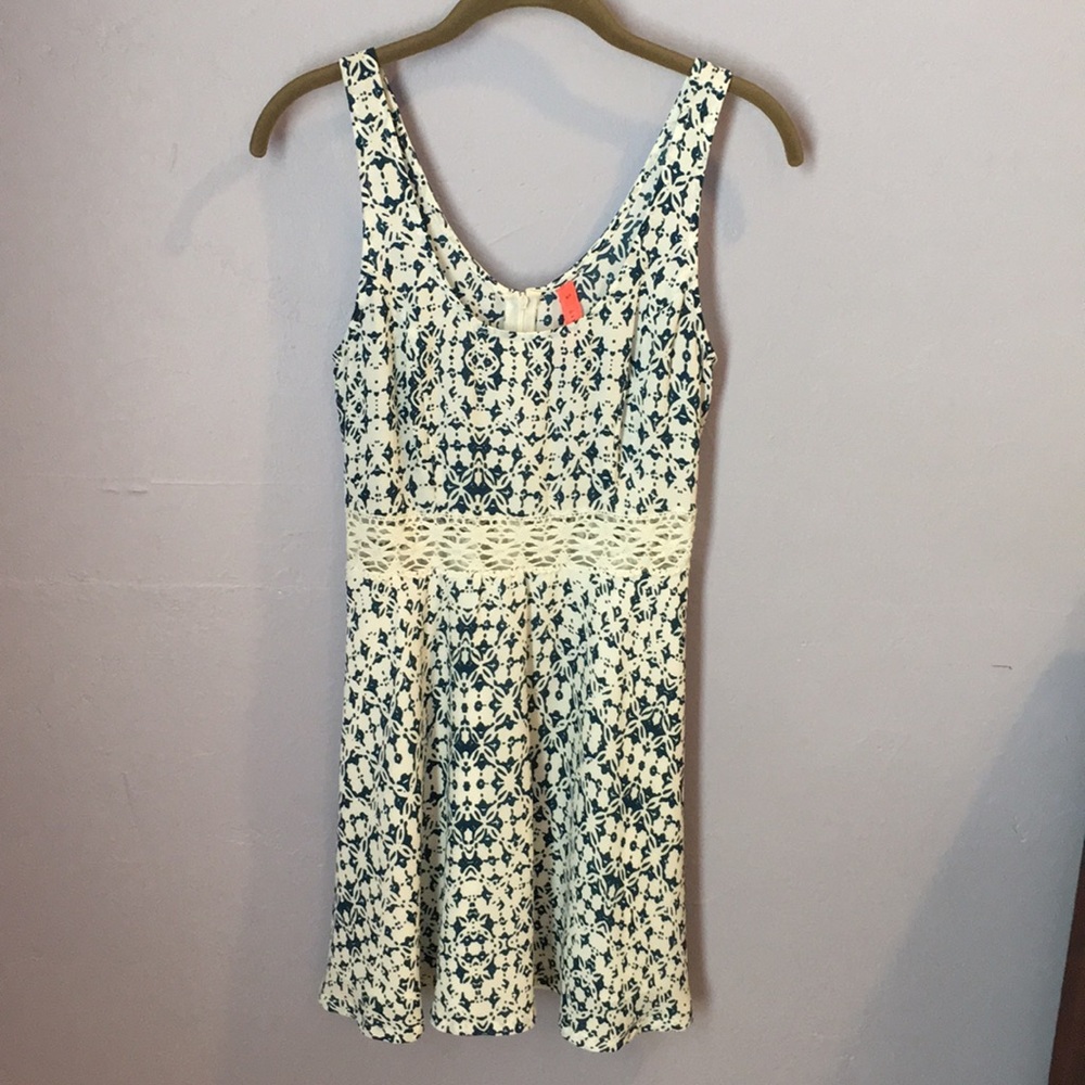 Blue and white cutout dress